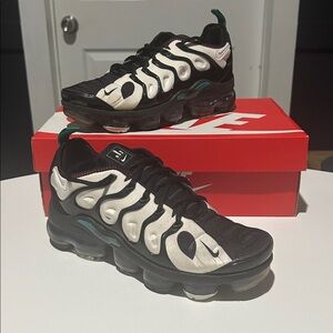 Nike Air VaporMax Plus “Griffey” Youth Size 6Y